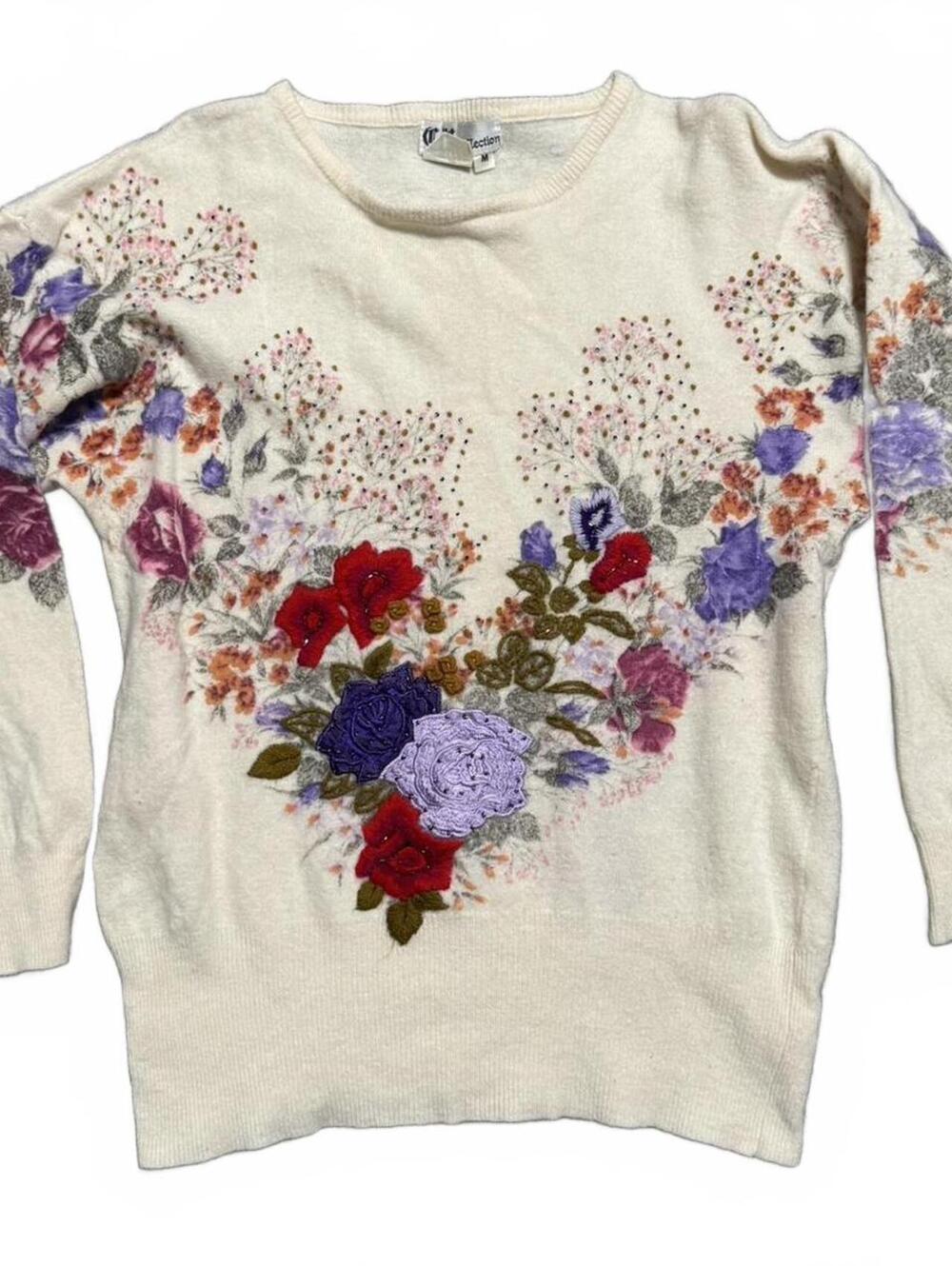 True Vintage Floral applique Lambswool Angora Blend Boho Floral Sweater Size M